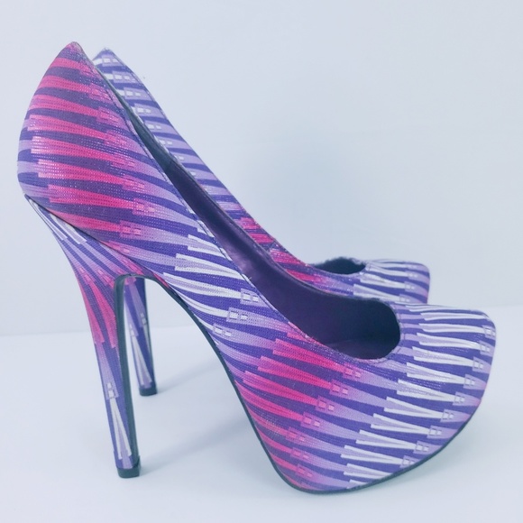 Pr💋Mise Shoes - Picture 1 of 4